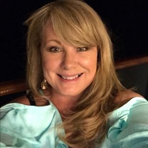 Meet your Posher, Joy